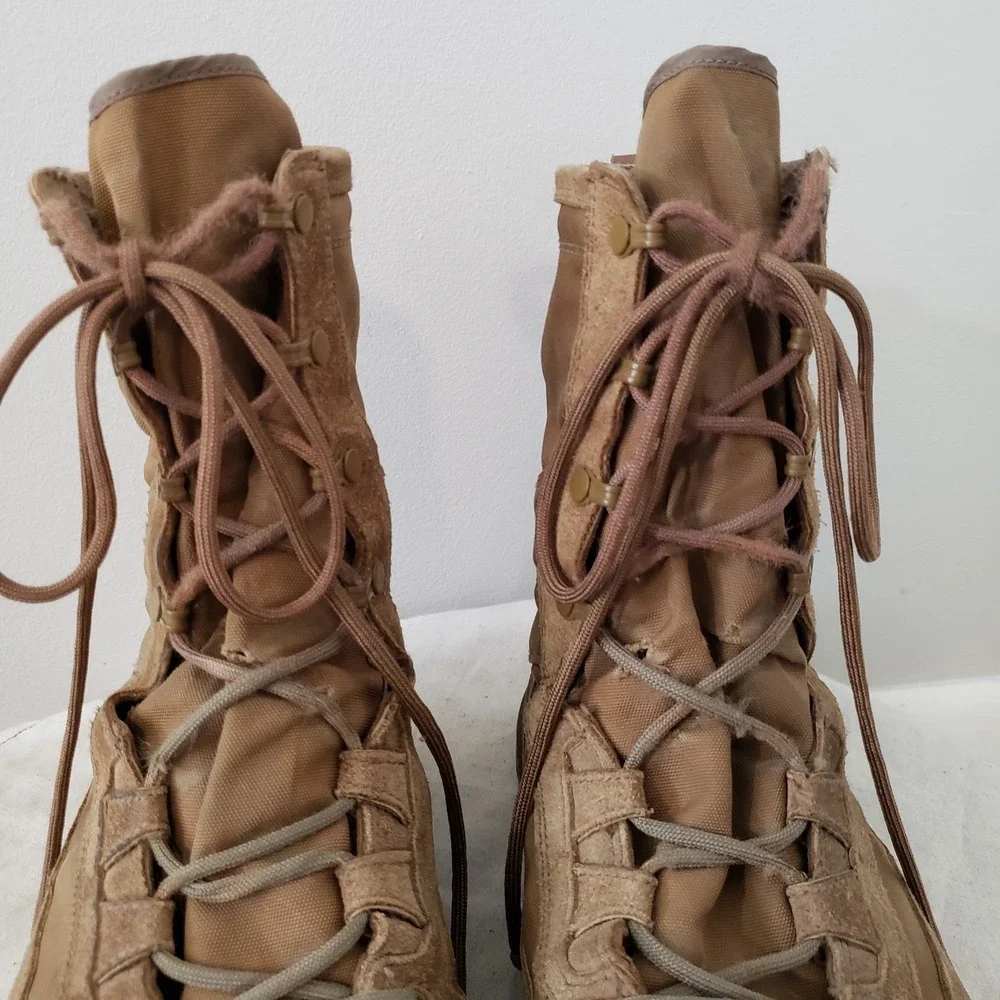 Nike Special Field 8